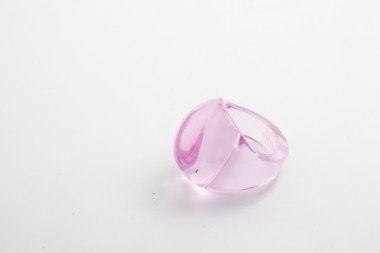 Anillo de cristal rosado Lalique
