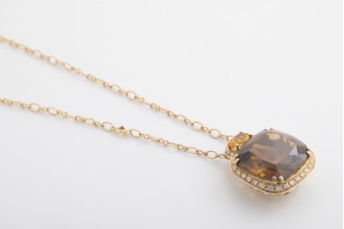 Collar de Moraglione en oro amarillo con Citrinos y diamantes